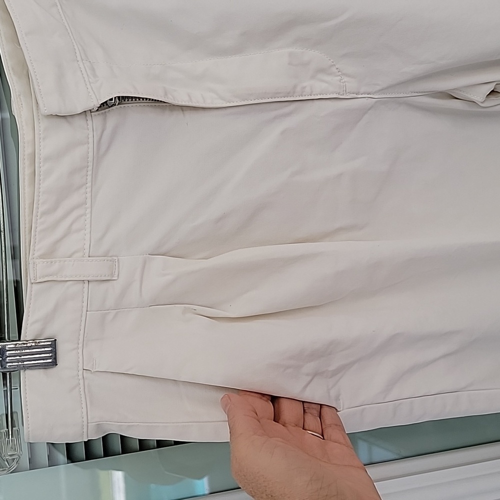 GAP High-Rise Pleated Wide-Leg Khaki Pants Sz 10 Color is New Off White - Picture 3 of 13